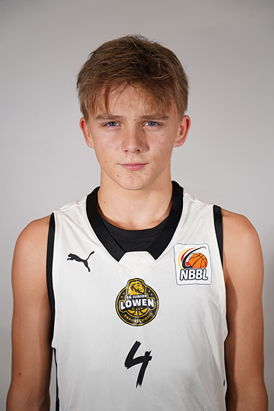 https://www.sg-junior-loewen.de/wp-content/uploads/2026/09/Henry-Schwarz.jpg