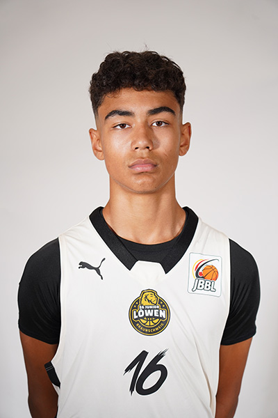 https://www.sg-junior-loewen.de/wp-content/uploads/2026/09/Jamaal-Kaschade.jpg