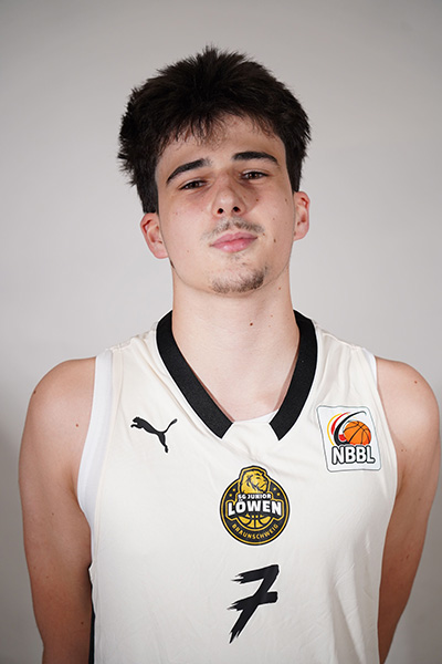 https://www.sg-junior-loewen.de/wp-content/uploads/2026/09/Veit-Zeilhoefer.jpg